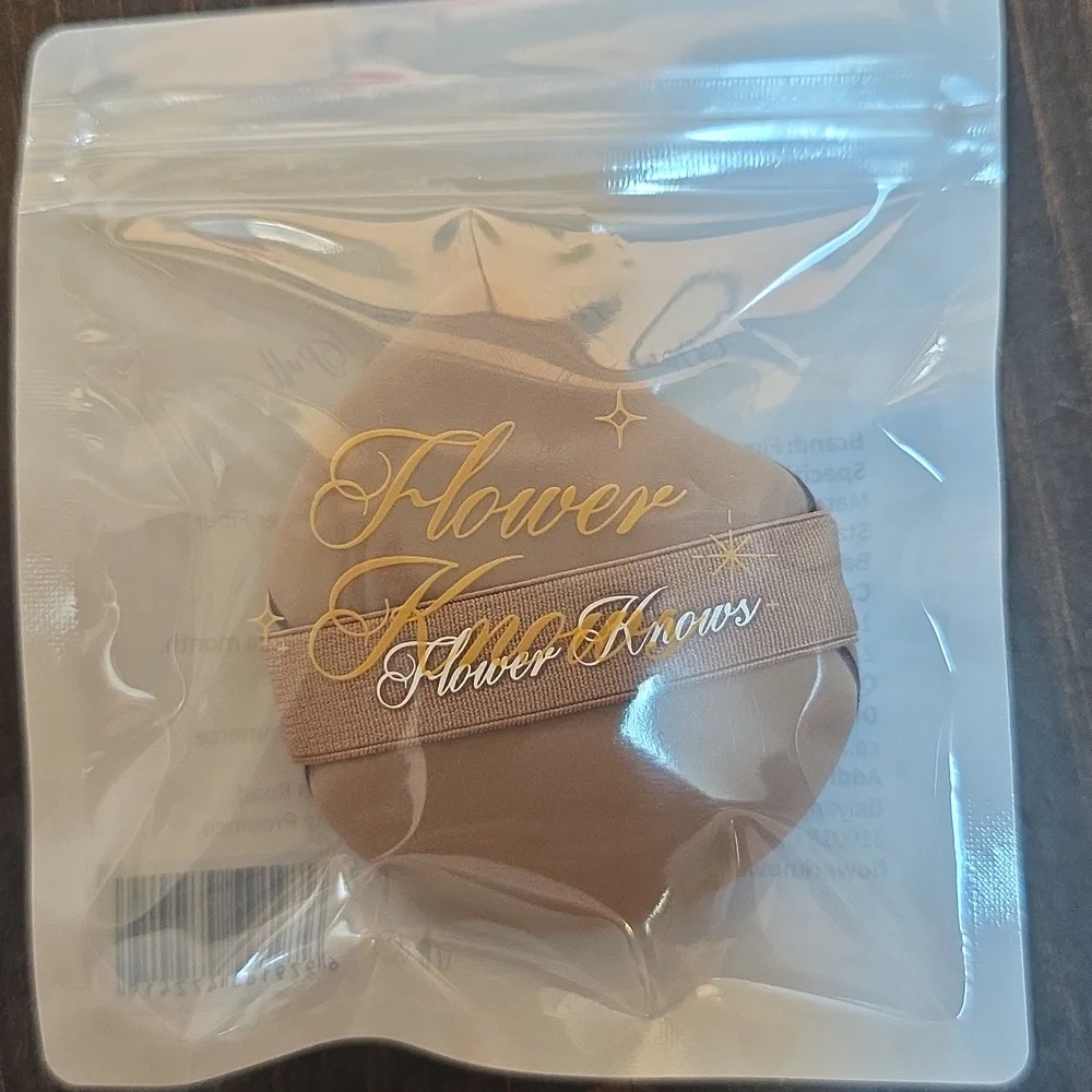 Flower Knows Bunny garden collection. Cushion cream foundation N02 Neutral Ivory - Picture 9 of 11